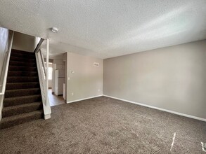 Building Photo - 2420 Delavan Ave