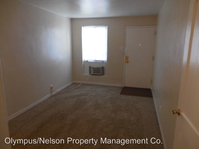 Building Photo - 2717 Hadley St