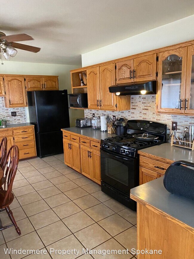 5 br, 2.5 bath House 2324 W Everett Ave House for Rent in Spokane
