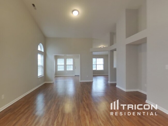 Foto del edificio - 11705 Whisper Cove Drive Fishers IN