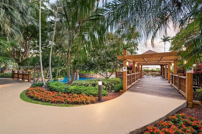 Foto del edificio - 2000 Towerside Terrace