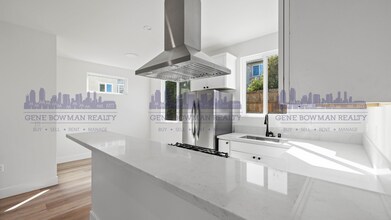 Building Photo - 6742 Waterman Ct