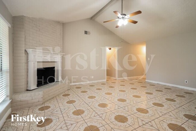 Building Photo - 5614 Rivergate Dr