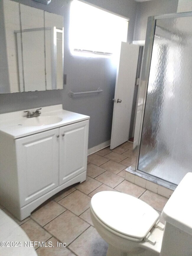 Foto del edificio - 1545 Steele St