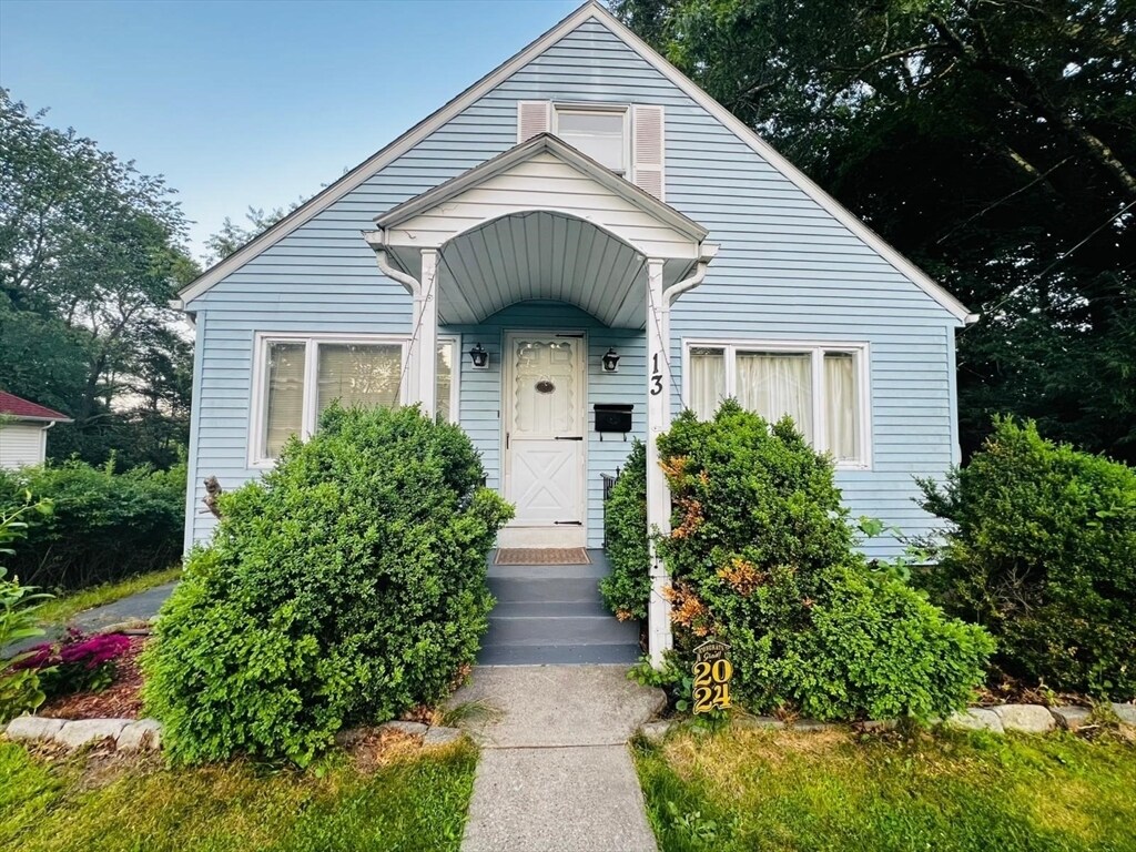 Foto principal - 13 Saybrook Rd