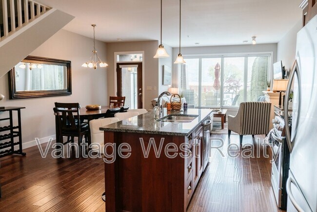 Photo du bâtiment - 4032 Pritchard Dr