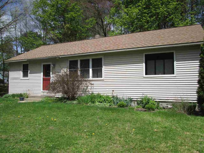 Building Photo - 1315 NH-9
