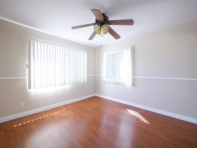 Foto del edificio - 3042 Livonia Ave