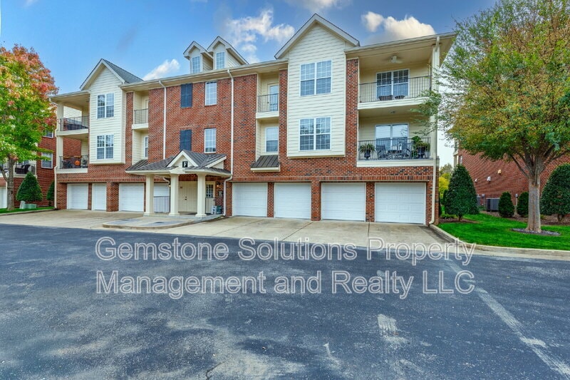 Photo - 3201 Aspen Grove Drive