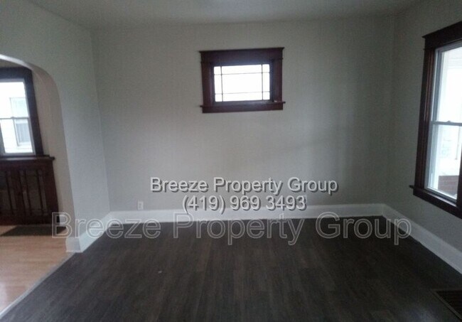 Foto del edificio - 733 E Oakland St