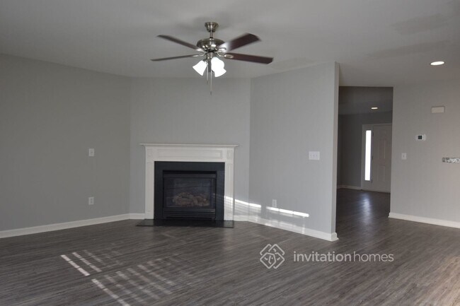 Building Photo - 508 Birchwood View Point
