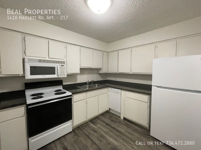 Building Photo - 1416 Haslett Rd