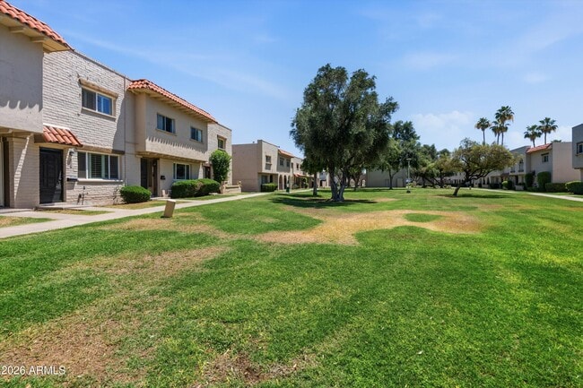 Building Photo - 6833 E Osborn Rd