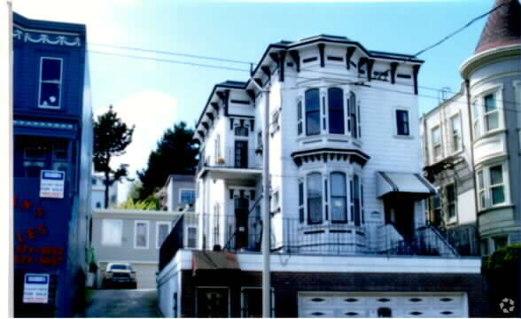 Primary Photo - 1033 Divisadero St