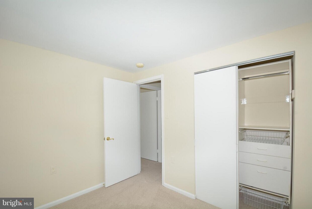 10249 Quiet Pond Terrace, Burke, VA 22015 Townhome Rentals in Burke