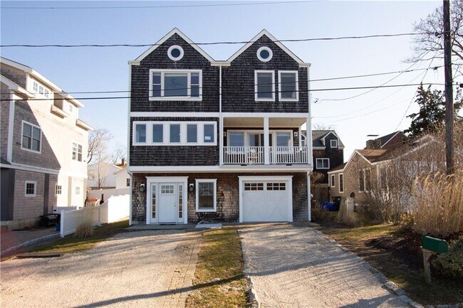 Foto del edificio - 57 Attleboro Ave