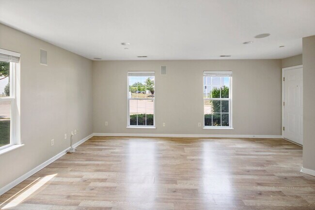 Foto del edificio - 280 Stonewall Creek Dr