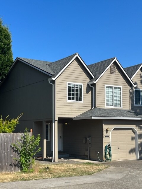Foto principal - 16670 sw Daffodil st.