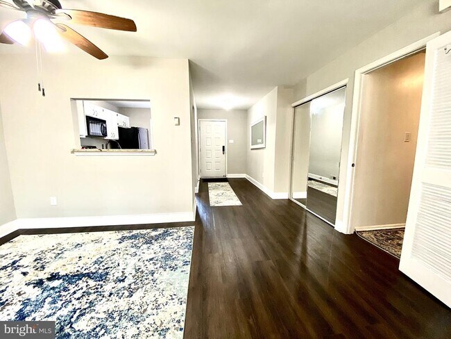 Building Photo - 803 Chesterwood Ct