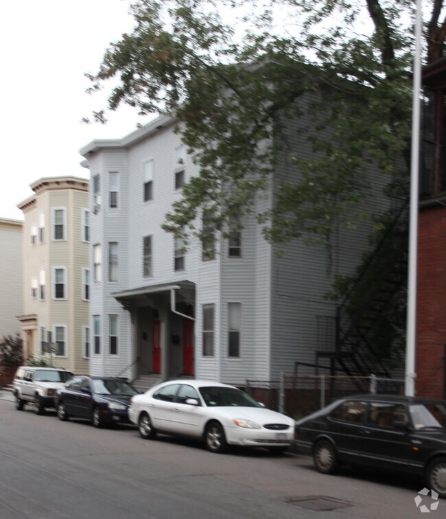 Building Photo - 210 Green St