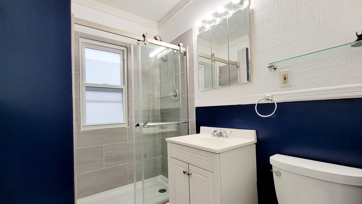 Bathroom with shower - 68 Oakwood Ave