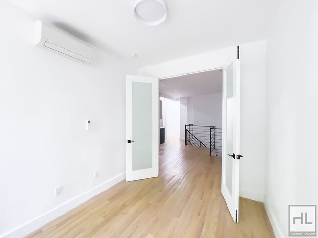 Building Photo - Stuyvesant Heights / Recently Renovated / ...