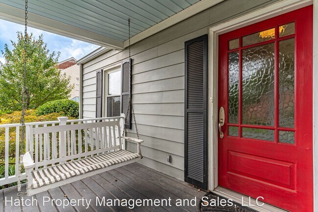 Building Photo - 3 br, 3 bath House - 2836 Meadow Lane