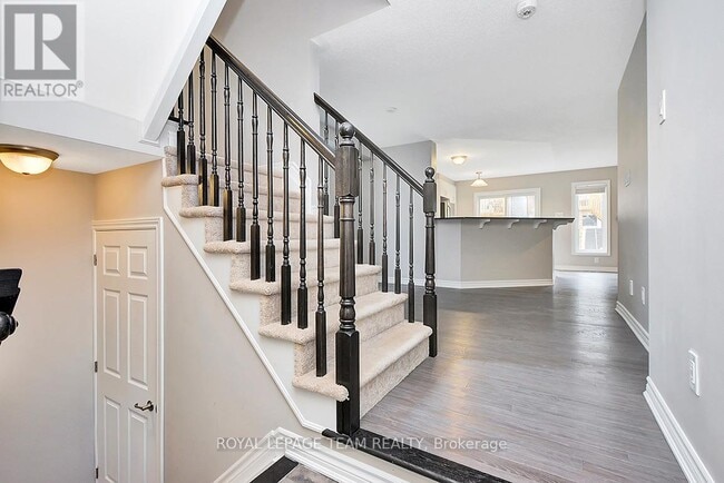 Building Photo - 1914 Maple Grove Rd