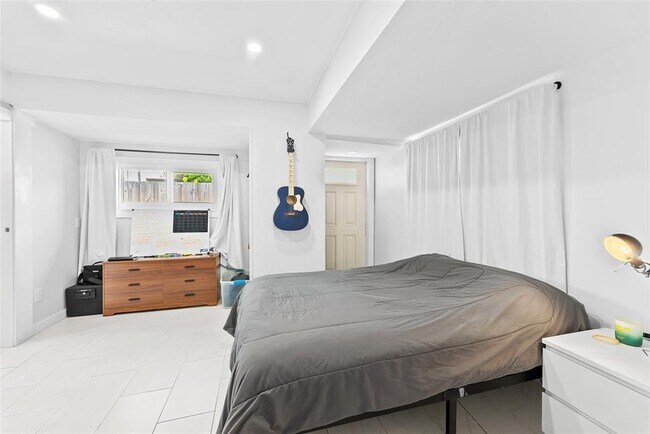 Foto del edificio - 908 SW 12th Ct