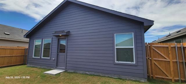 Building Photo - 731 Ponderosa Ln