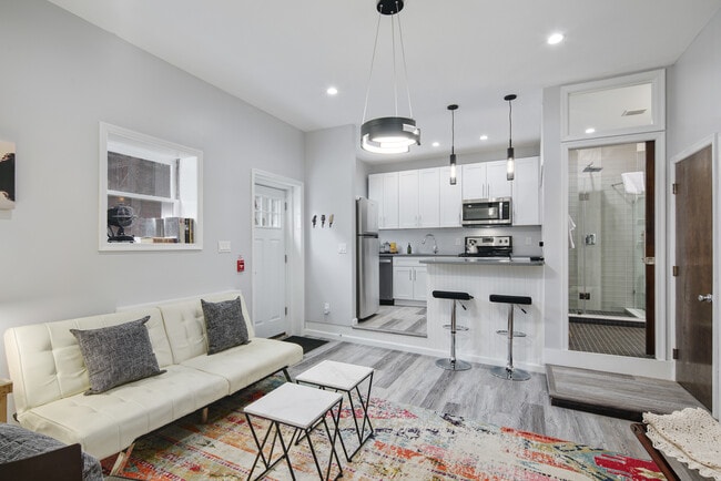 Photo - 518 S 13th St Townhome