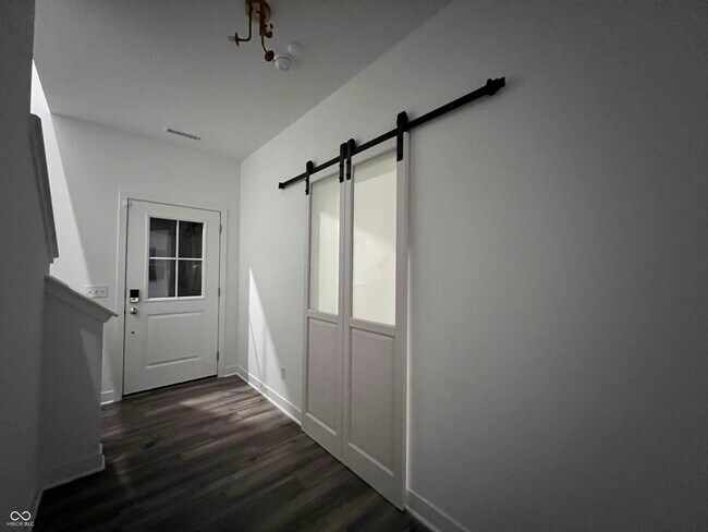 Foto del edificio - 19341 Beruna Way