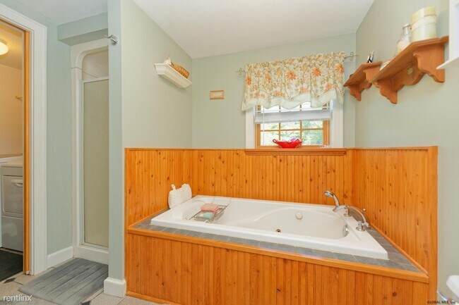 Foto del edificio - 3 br, 2 bath House - 758 County Route 412