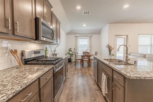 Building Photo - 605 Rawhide Way
