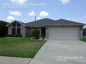 Building Photo - 3303 Woodrow Dr