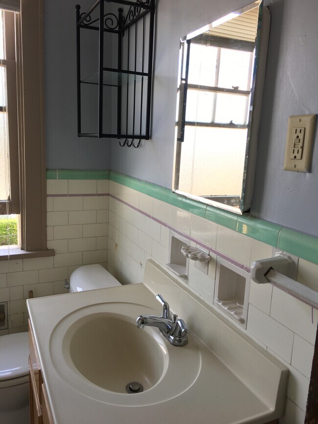 Foto del edificio - 3127 Terrace St