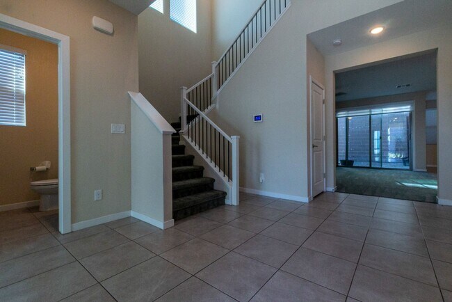 Building Photo - Uniting classic enrichments with modern practicality with This 4 Bedroom In North Las Vegas!