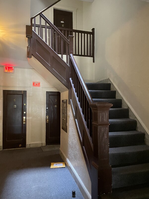 35 Mt Hood Rd, Brighton, MA 02189 Room for Rent in Brighton, MA