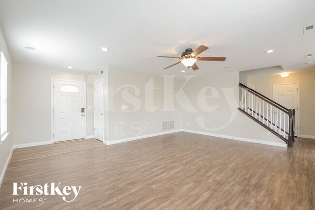 Foto del edificio - 892 Willow Dr