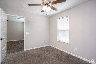 LEGENDS 2 BR | 2 BA | 960SF - Second Bedroom - Legends at Armour Avenue