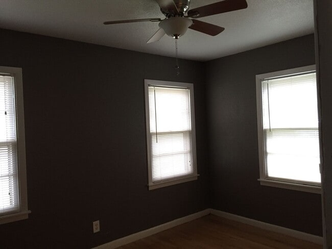 Foto del edificio - Pre Leasing for fall 2026! 5/3 in Medical District!