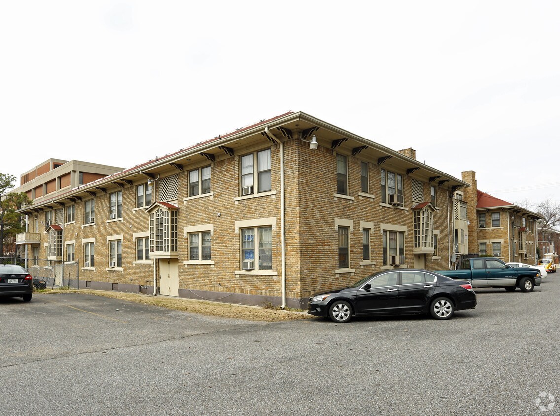 Foto del edificio - 244 S Cleveland St