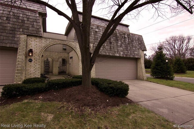 Foto del edificio - 1239 Oakwood Ct