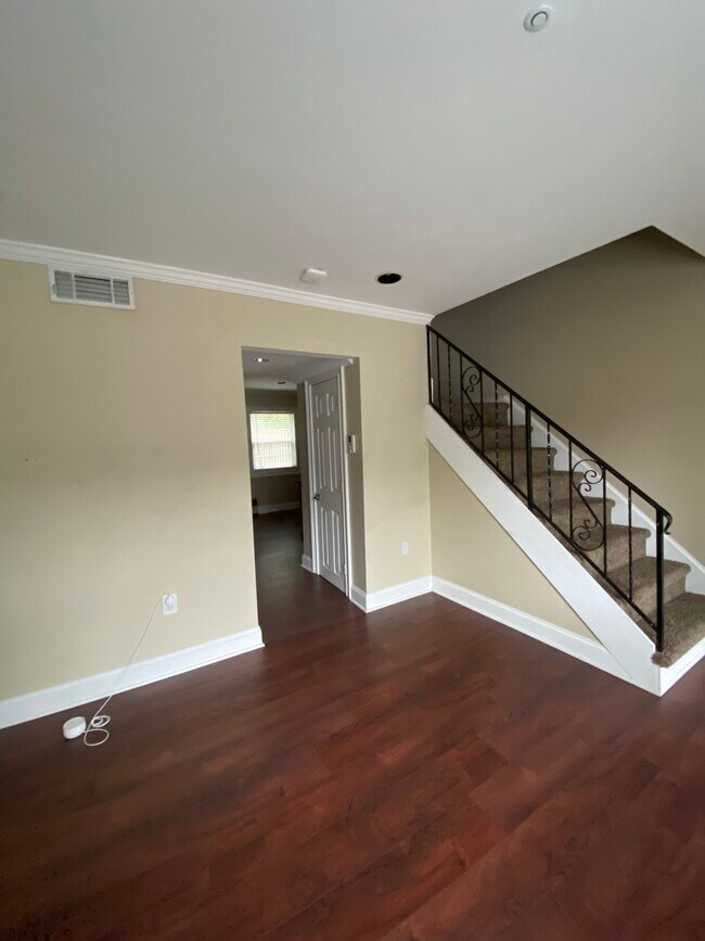 Foto del edificio - 105 Rondak Cir