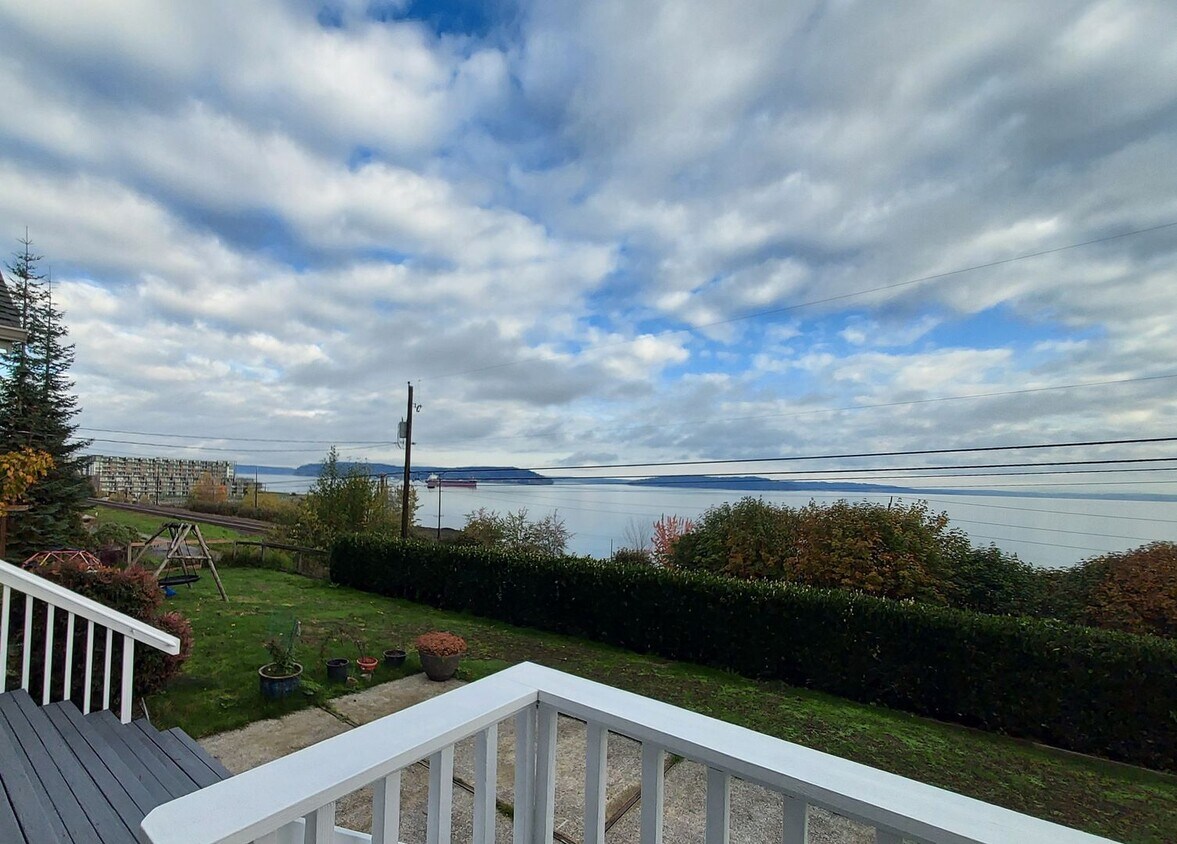 4668 N Waterview St, WA 98407 House Rental in WA
