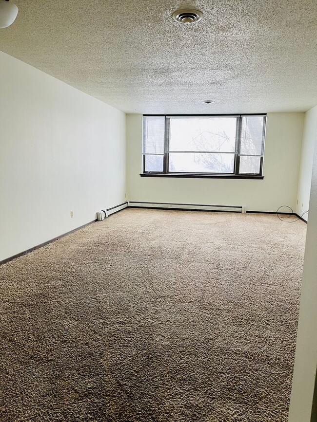 Foto del edificio - MEDCO 3504 11th Avenue N. #3, 7 &amp; 21