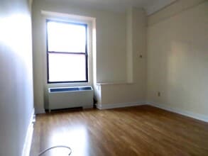 Building Photo - 62 Boylston St