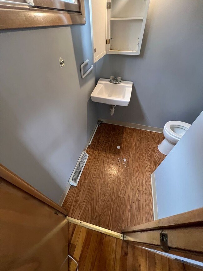 Foto del edificio - 534 E 208th St