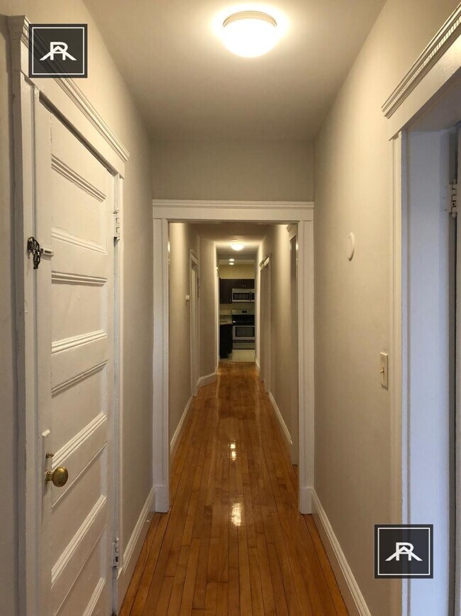 Building Photo - 3 bedroom in Cambridge MA 02140