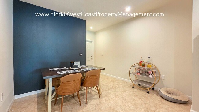 Foto del edificio - OUTSTANDING TOWNHOME IN LAKEWOOD RANCH! 3 ...